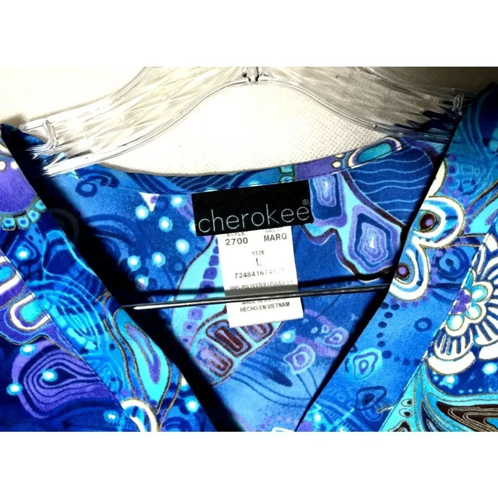 Cherokee Scrub Top Womens Blue Jungle Floral Print Nursing Work Top L Polyester - Picture 2 of 3